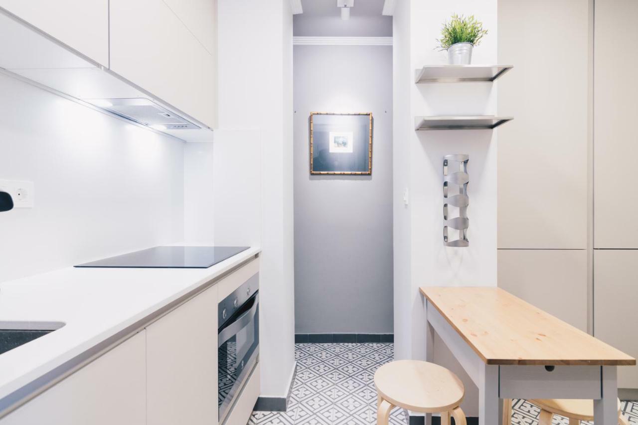 Gran Via Apartment By People Rentals Бильбао Экстерьер фото